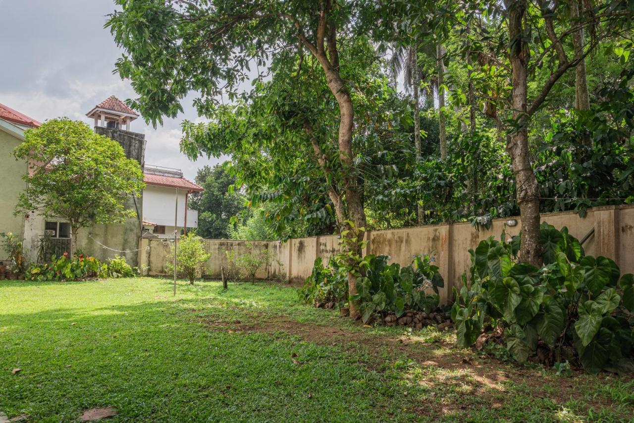 Kandy Twin Hostel Esterno foto