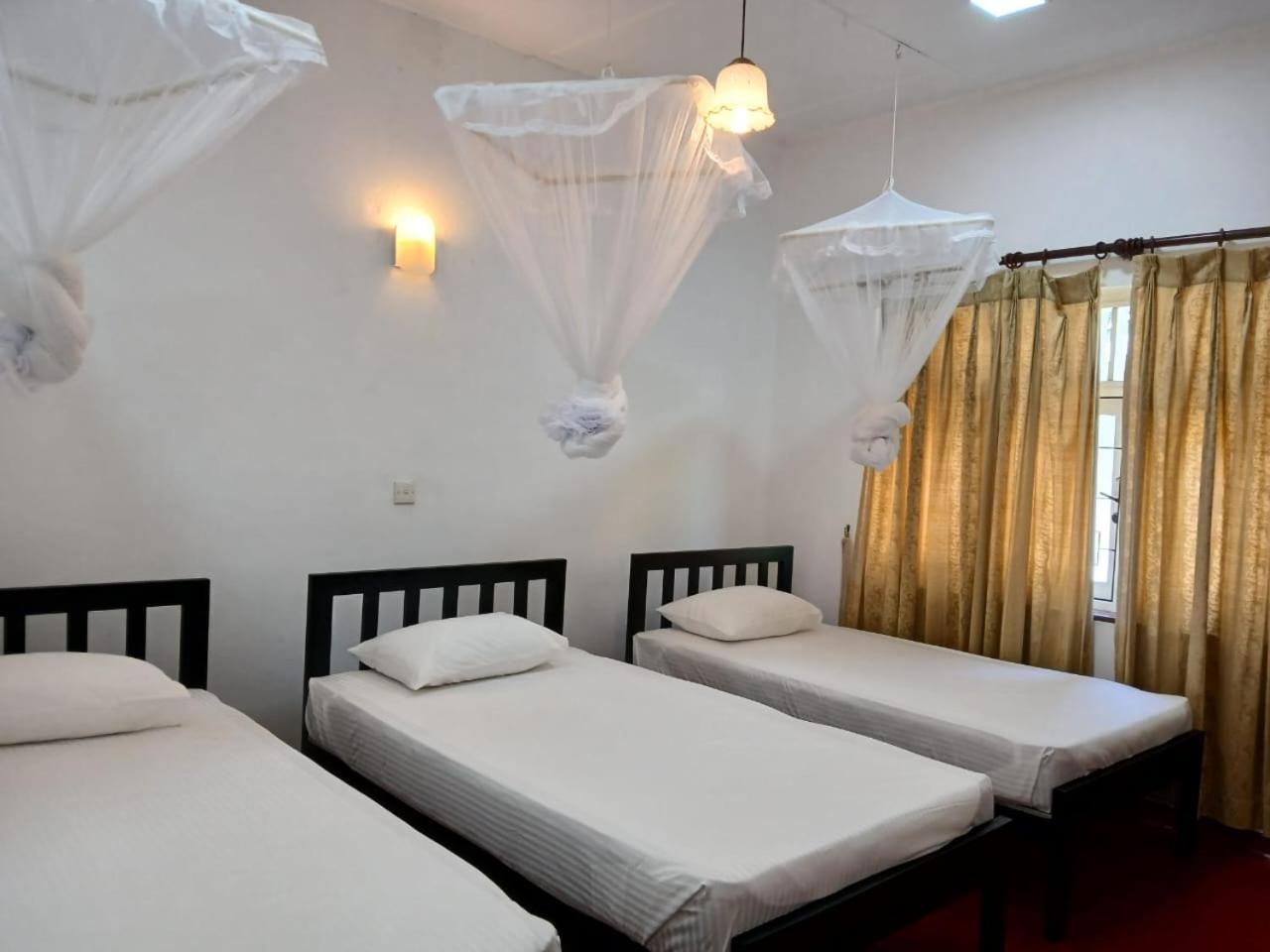 Kandy Twin Hostel Esterno foto